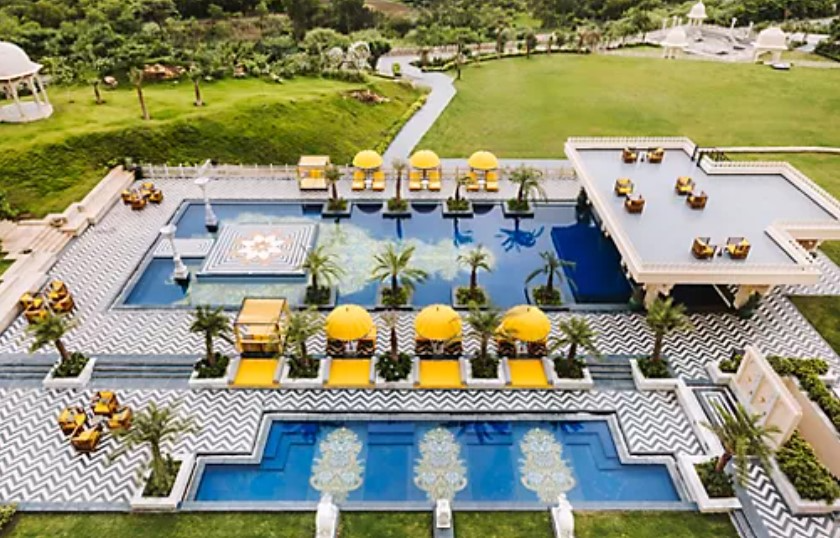 Bar- Ivory Pool Garden